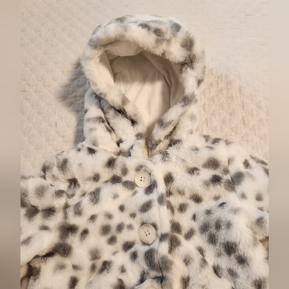 Faux Fur Snow Leopard Coat 12-18 months - Picture 4 of 5